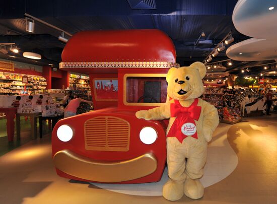 Hamley's Toy Shop opens in Moscow