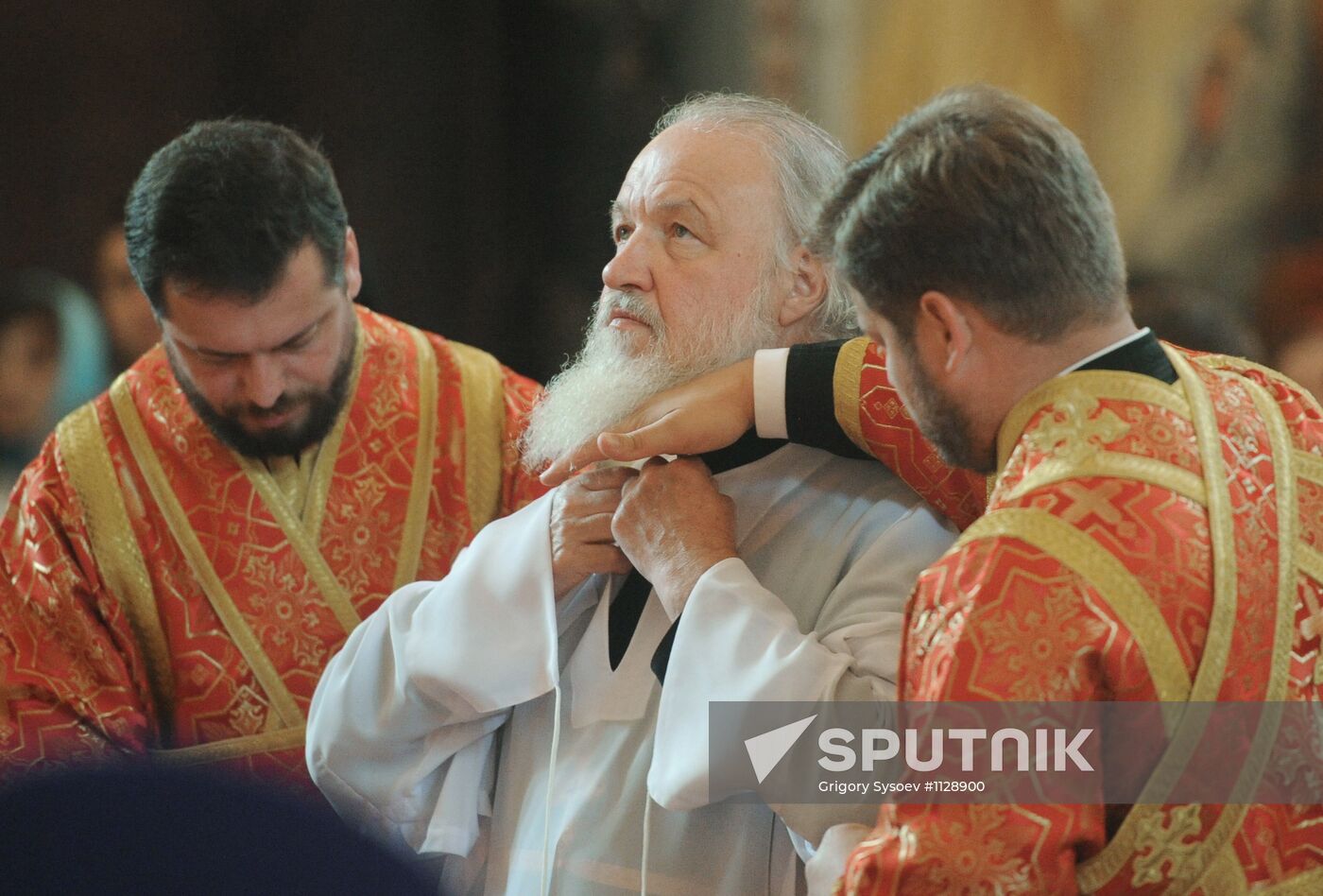 Liturgy on 5th anniversary of Russian church unity