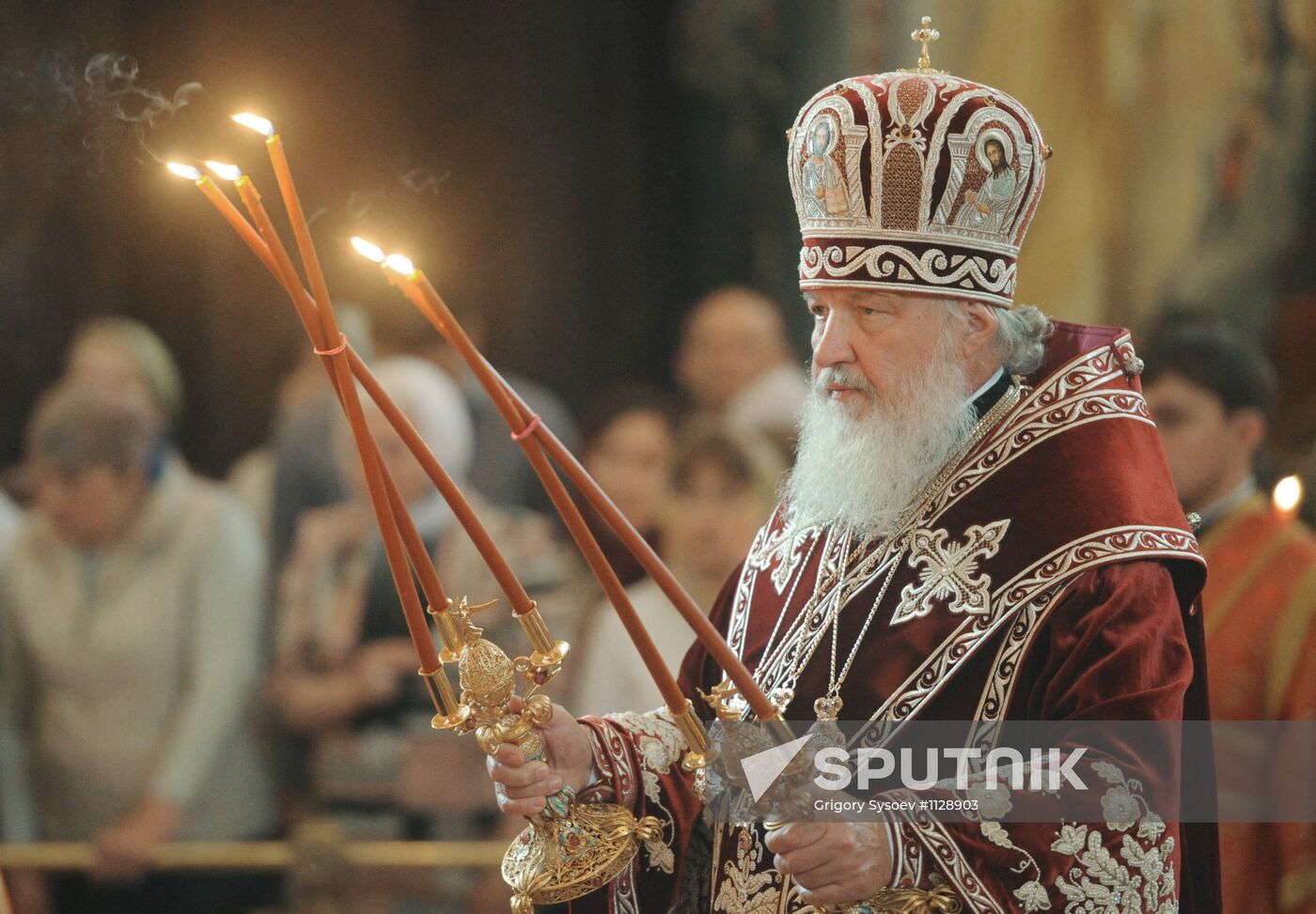 Liturgy on 5th anniversary of Russian church unity