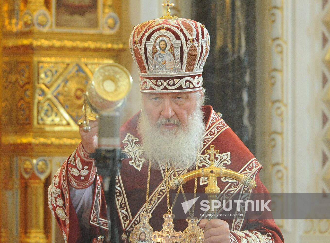 Liturgy on 5th anniversary of Russian church unity