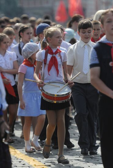 Welcome reception for Young Pioneers on Red Square