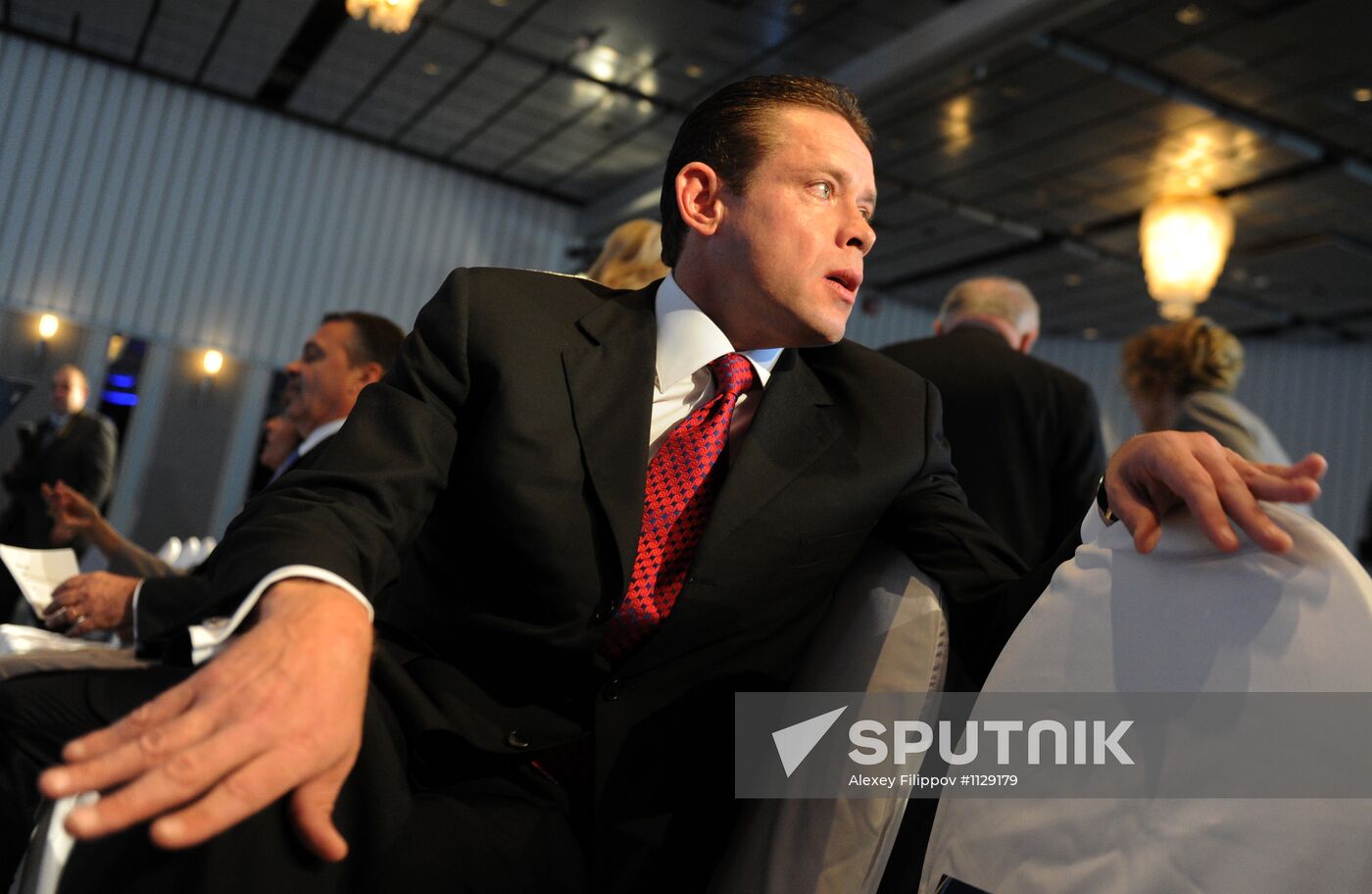 Pavel Bure inducted into IIHF's Hall of Fame