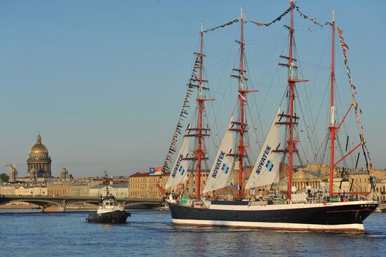 Barque Sedov sets off to circumnavigate the globe