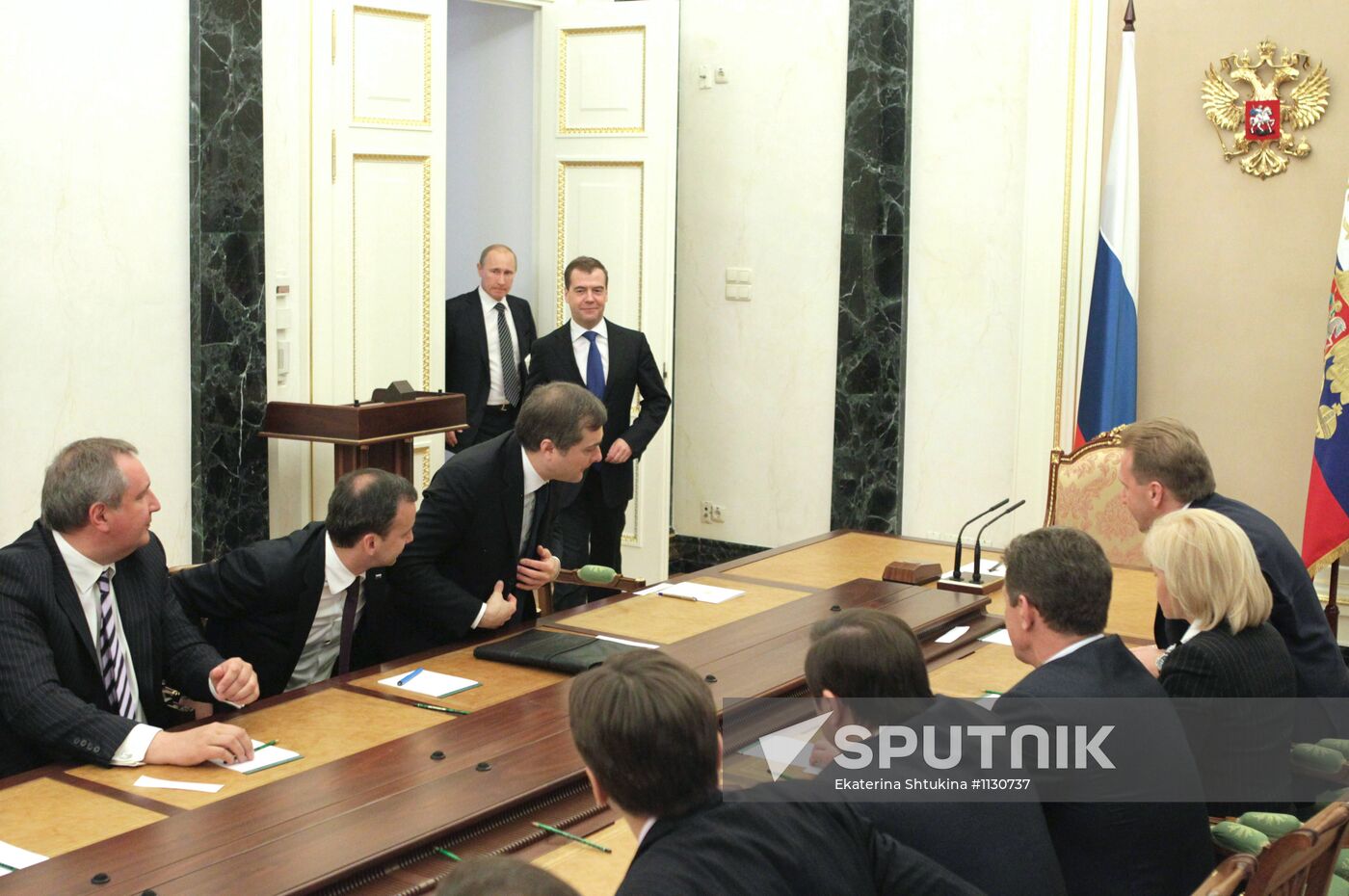 Vladimir Putin meets with members of the government