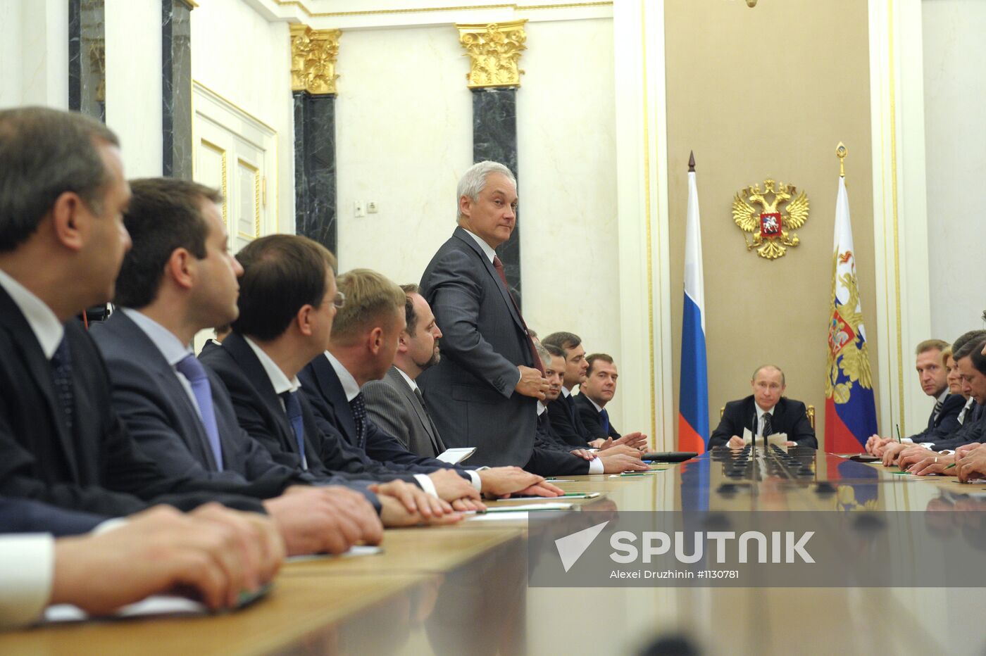 Vladimir Putin meets with members of the government