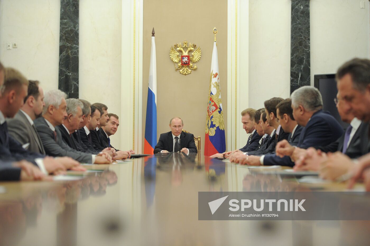 Vladimir Putin meets with members of the government