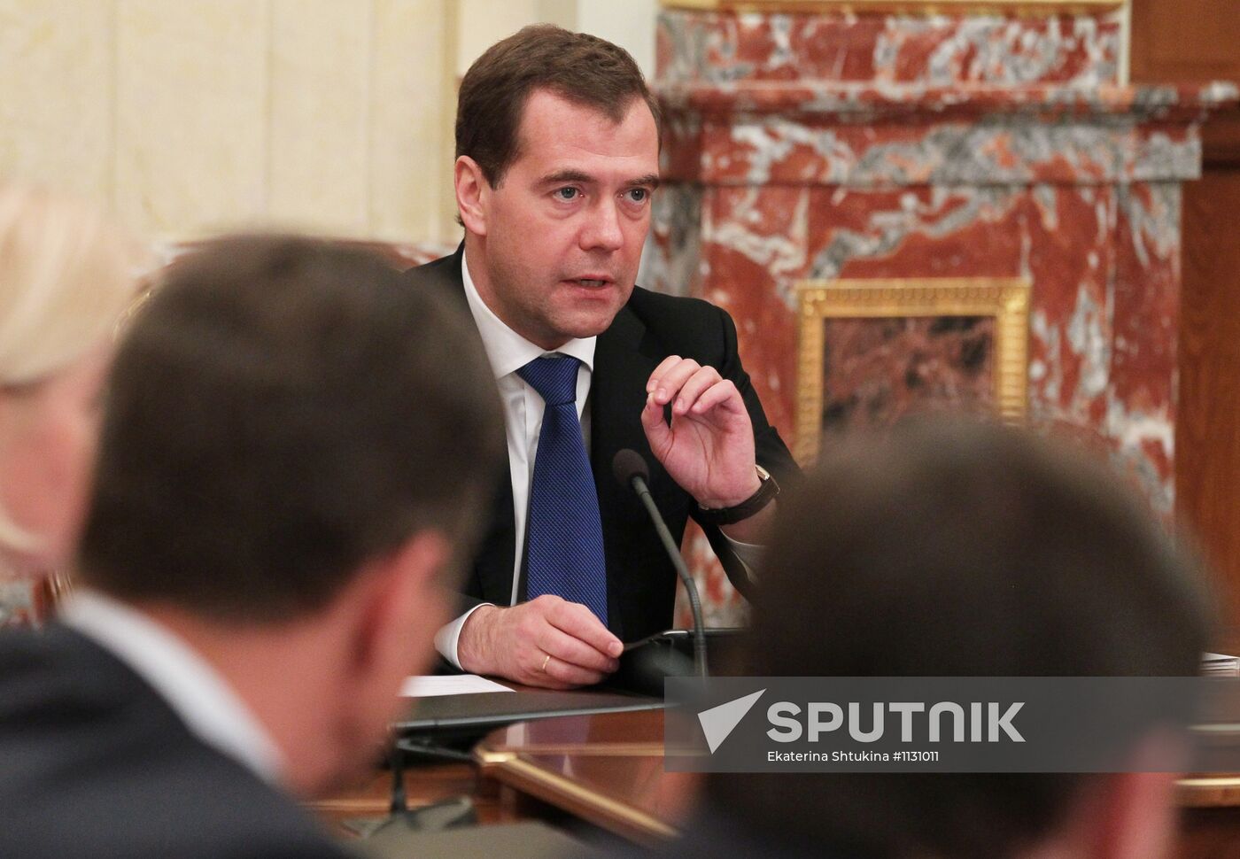 Dmitry Medvedev holds first government meeting on May 21, 2012