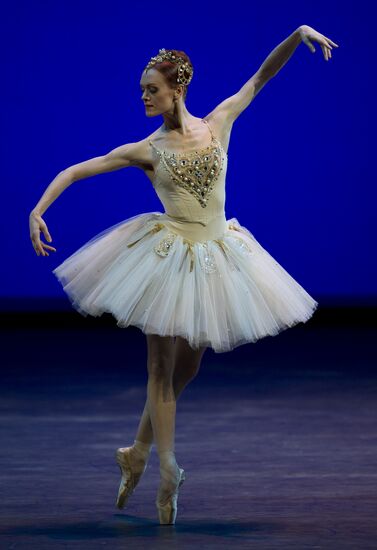 Benois de la Danse Stars of Various Years gala performance
