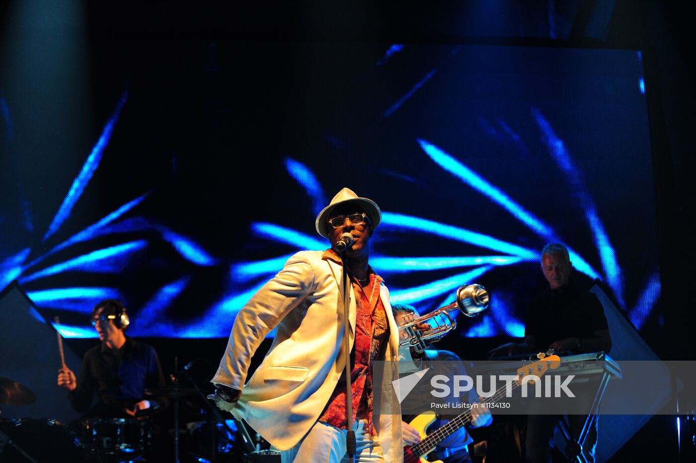 Performance of De Phazz group in Yekaterinburg