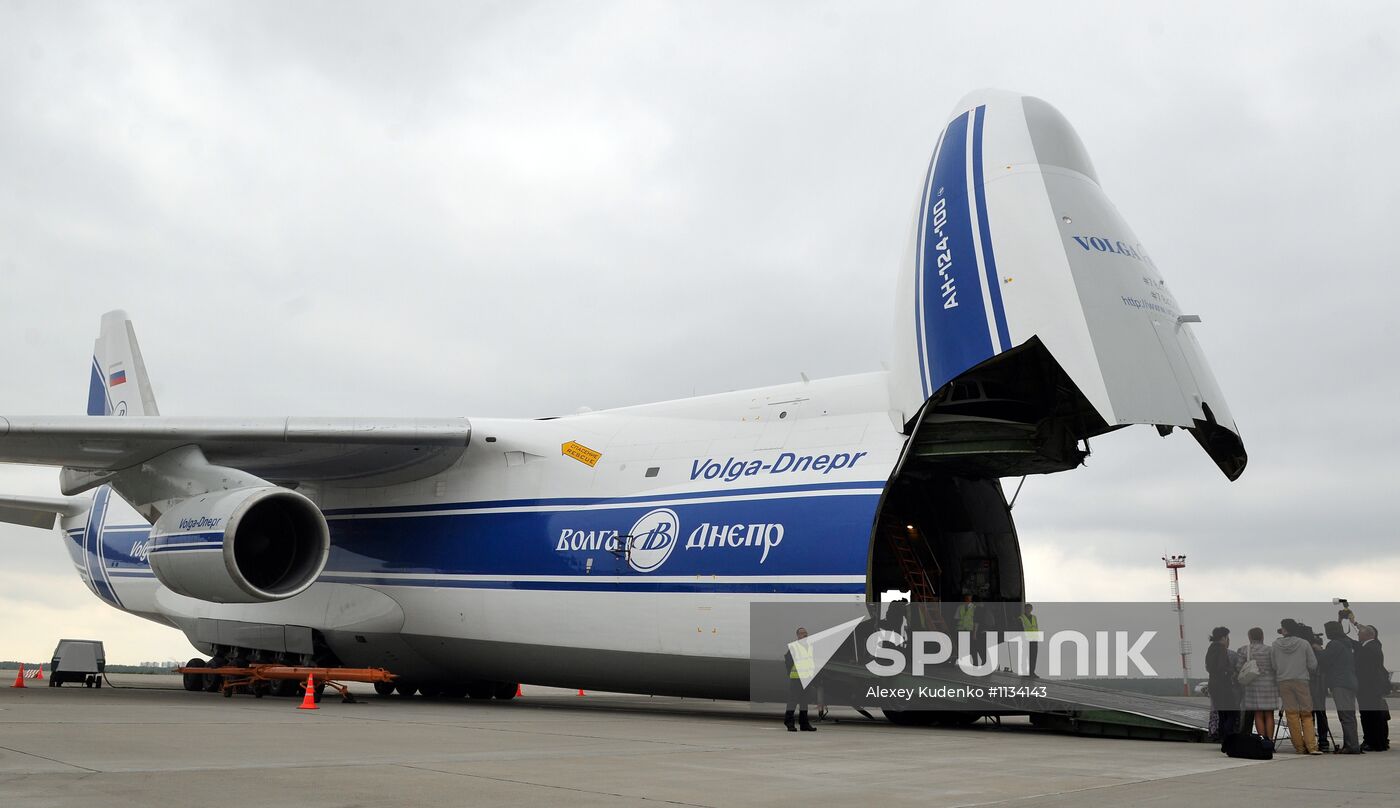 Volga-Dnepr and AirBridgeCargo planes presentation