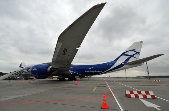 Presentation of aircraft companies Volga-Dnepr & AirBridgeCargo