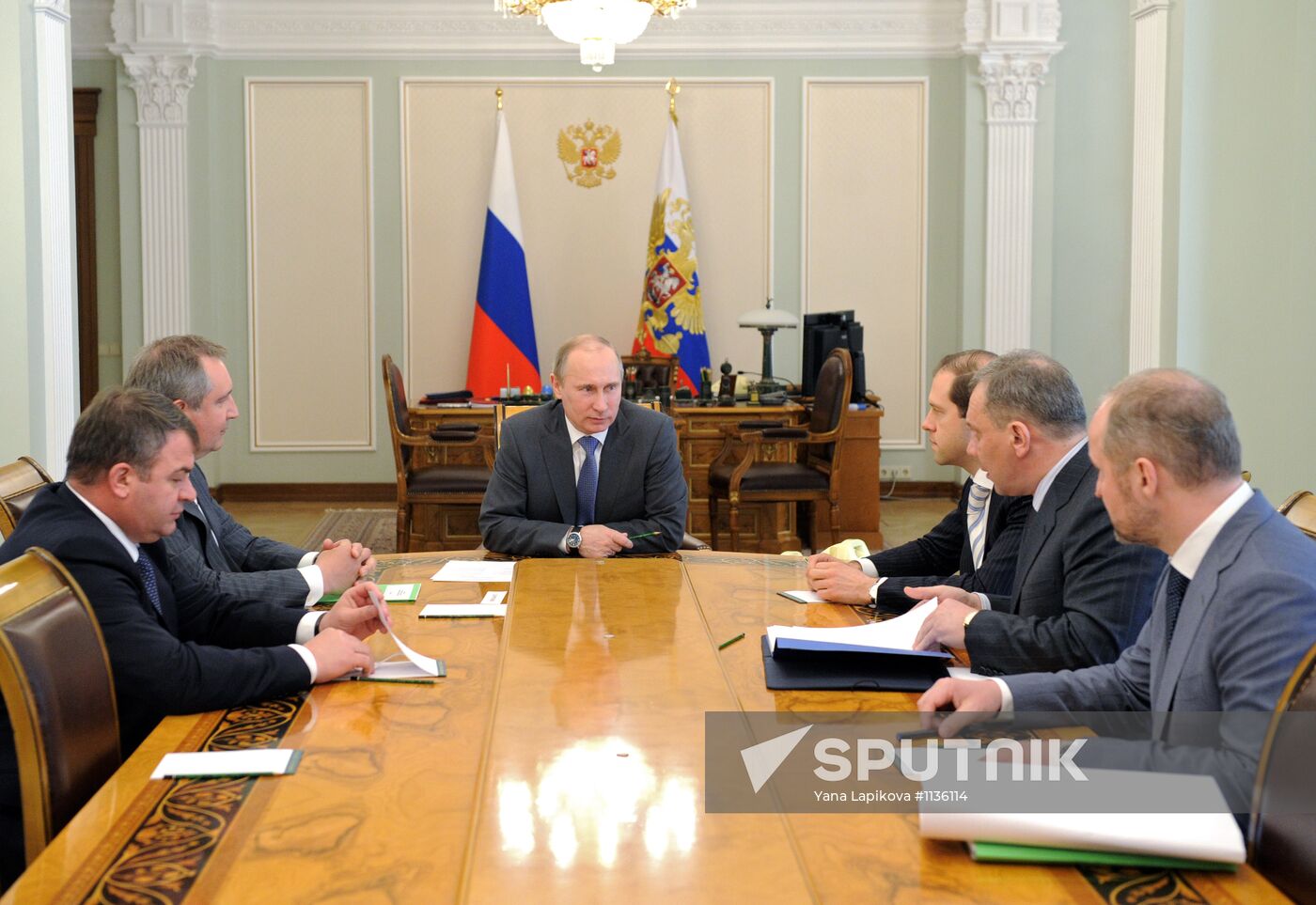 Vladimir Putin chairs meeting on state defense contract pricing