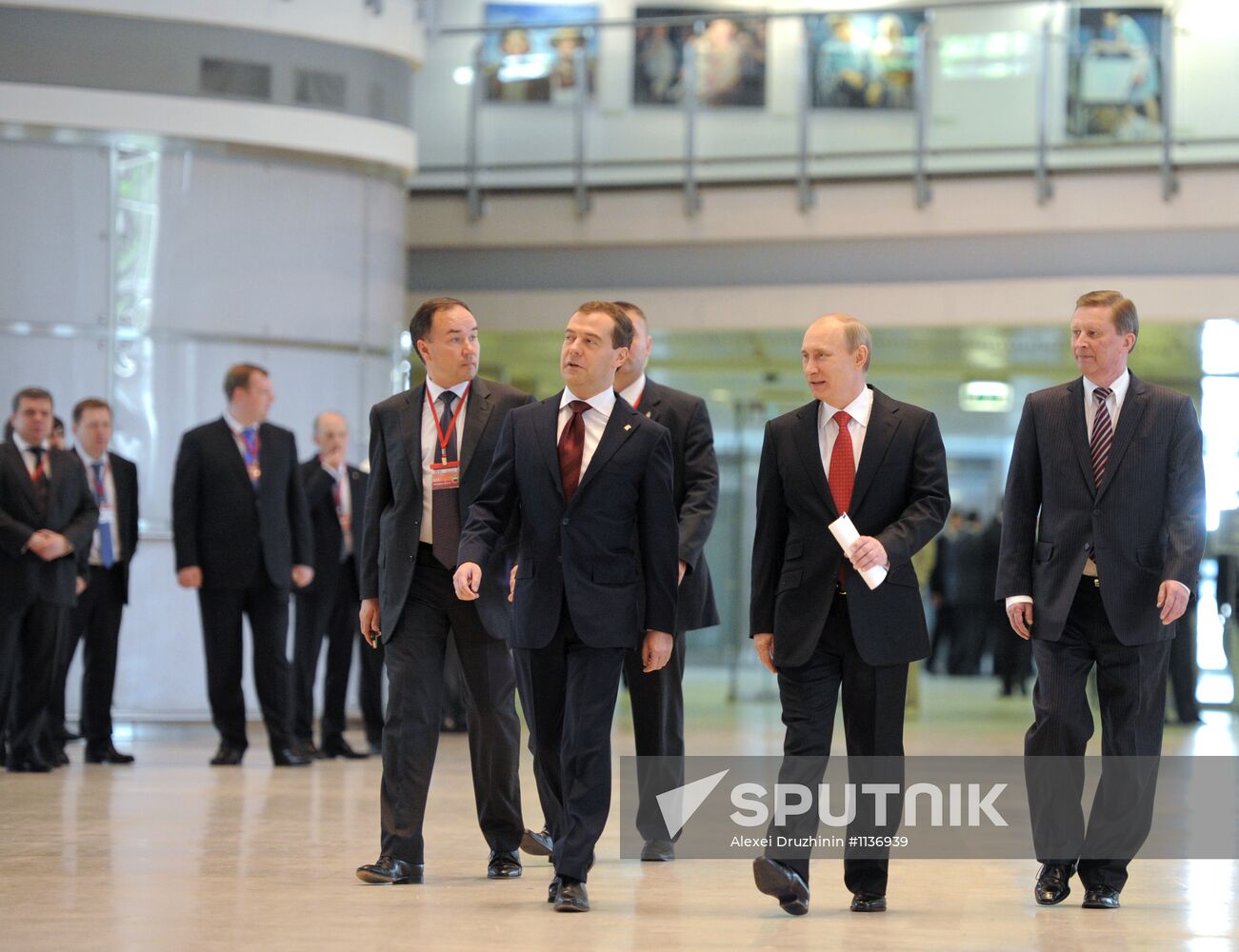 Putin, Medvedev at XIII Congress of United Russia Party