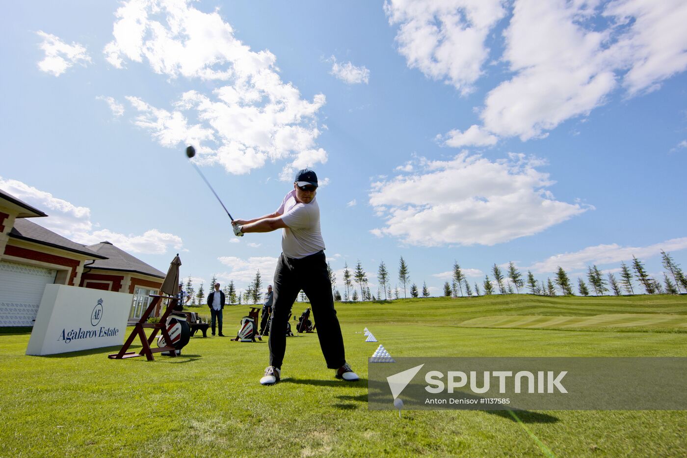 Opening of golf season at Agalarov Estate