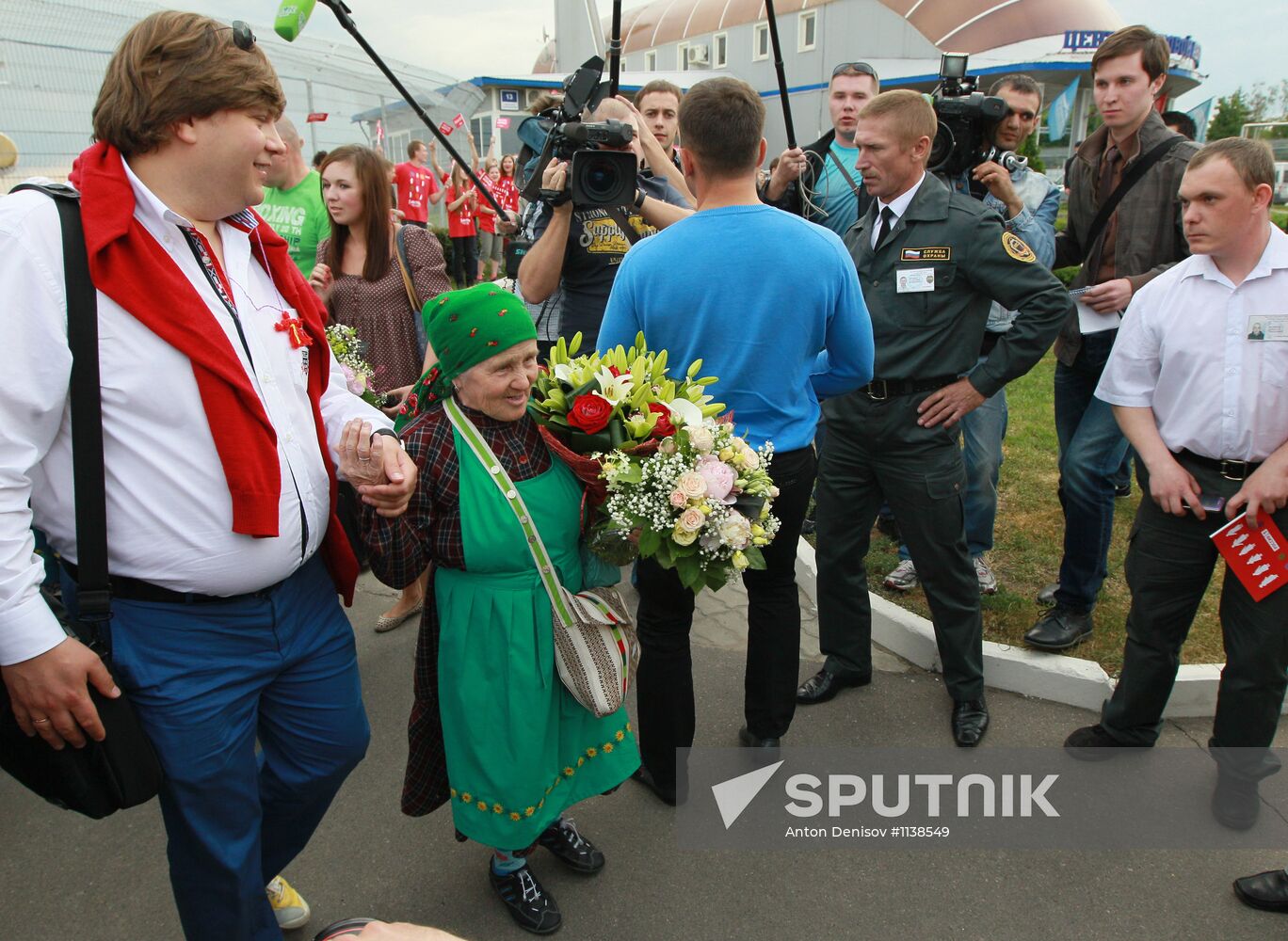 Members of Buranovskiye Babushki band arrive in Moscow
