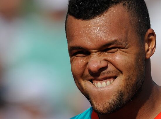 Roland Garros Tennis 2012: Day One