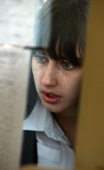 Russian schoolchildren take unified state exam