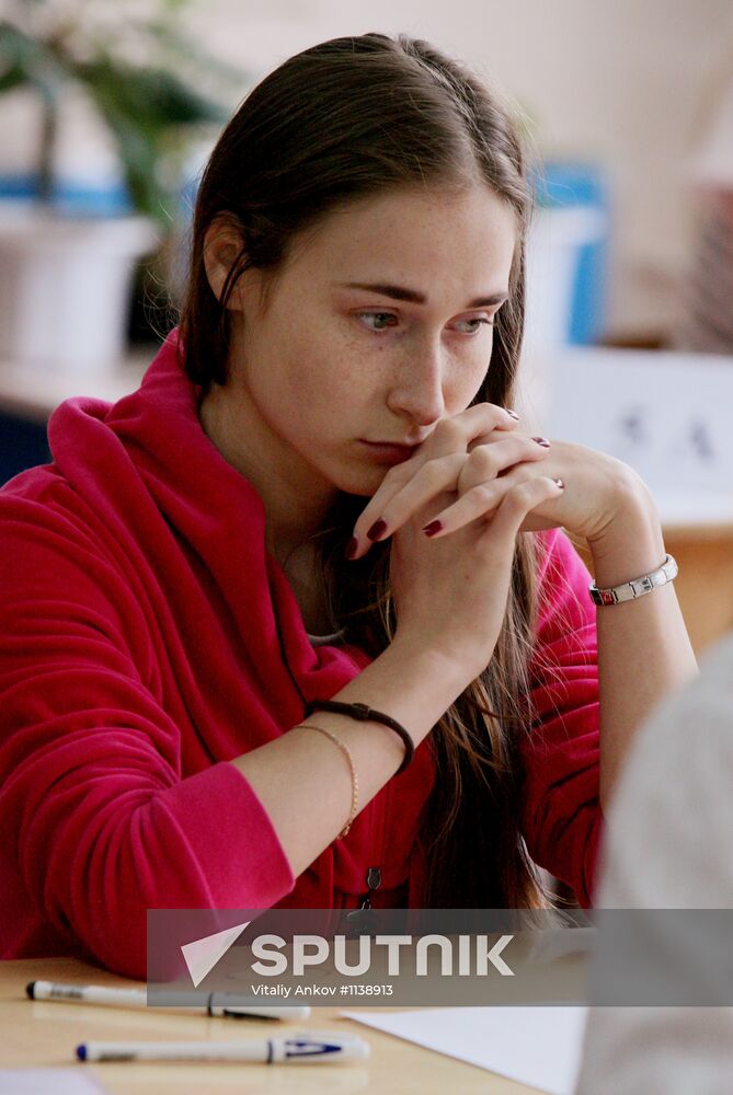 Russian schoolchildren take unified state exam