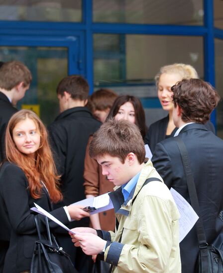 Russian schoolchildren take Unified State Examinations