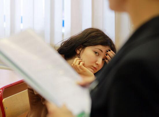 Russian schoolchildren take unified state exam