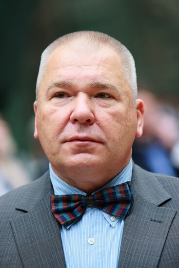 Zurab Tsereteli presents monument to Marina Tsvetaeva in Moscow