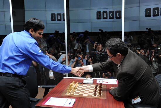 World Chess Championship 2012 match. Day 19