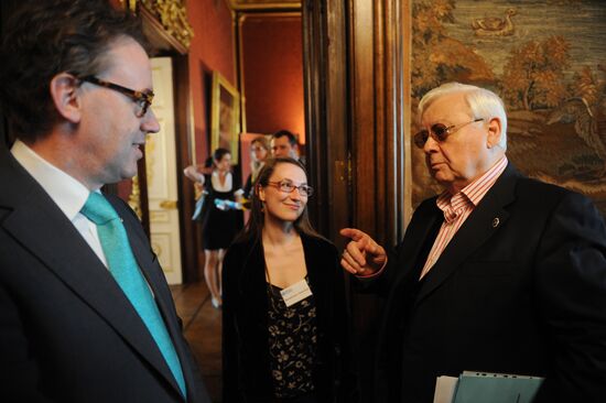 Reception in honor of Edinburgh international festival