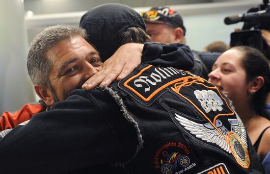 Russian bikers come back from Iraq