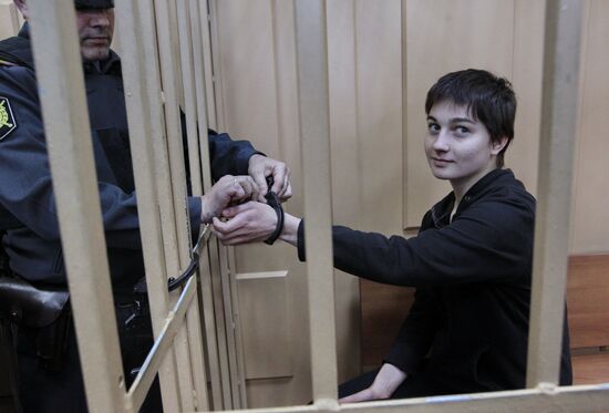 Opposition activist Dukhanina in Moscow's Basmanny Court