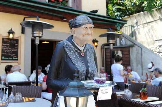 Foreign countries. France