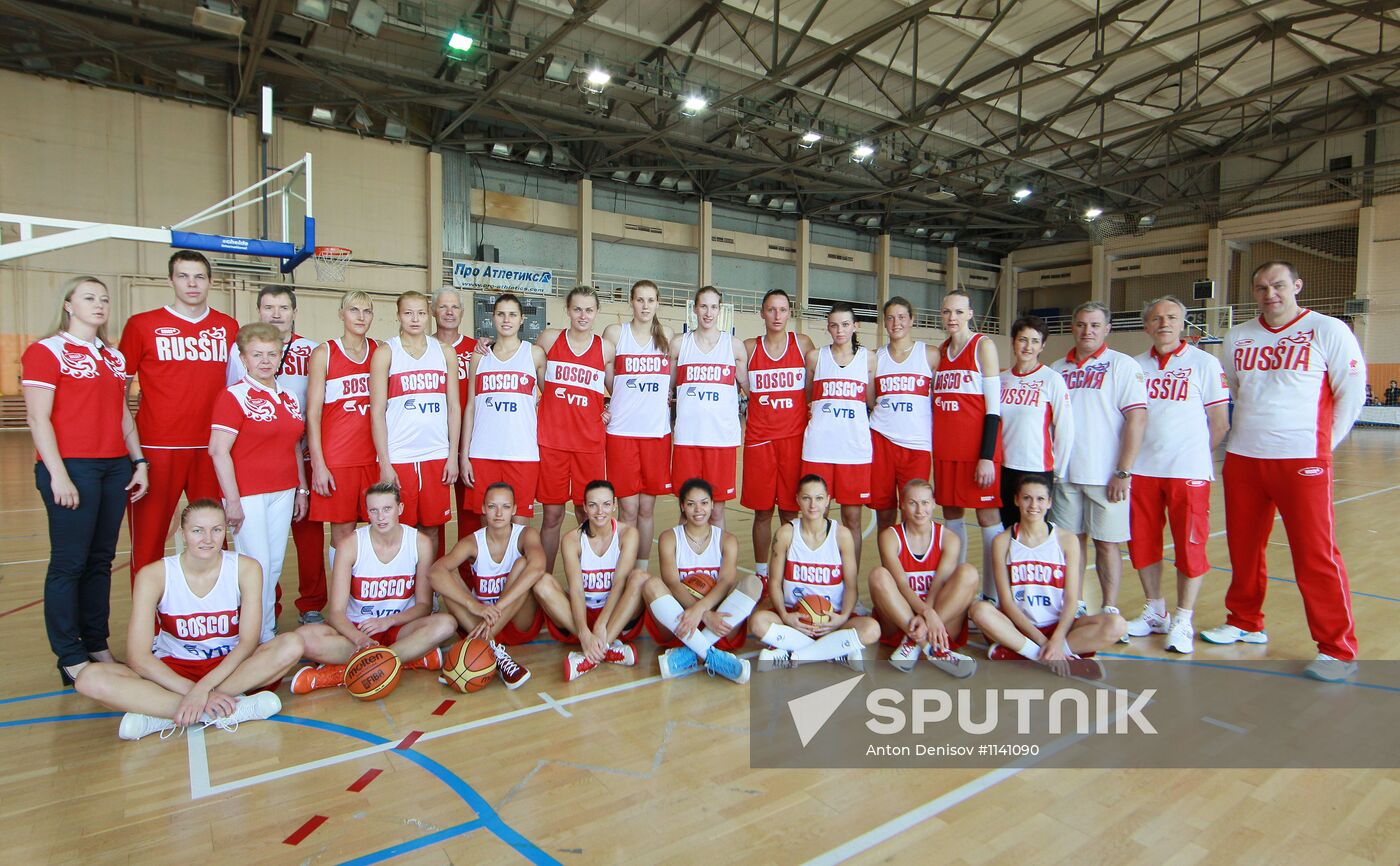 Russian national basketball team trains at Novogorsk center