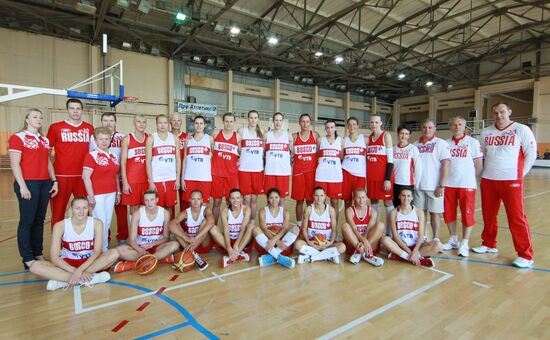 Russian national basketball team trains at Novogorsk center