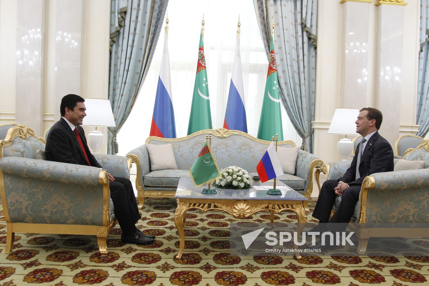 Dmitry Medvedev meets with Gurbanguly Berdymukhamedov