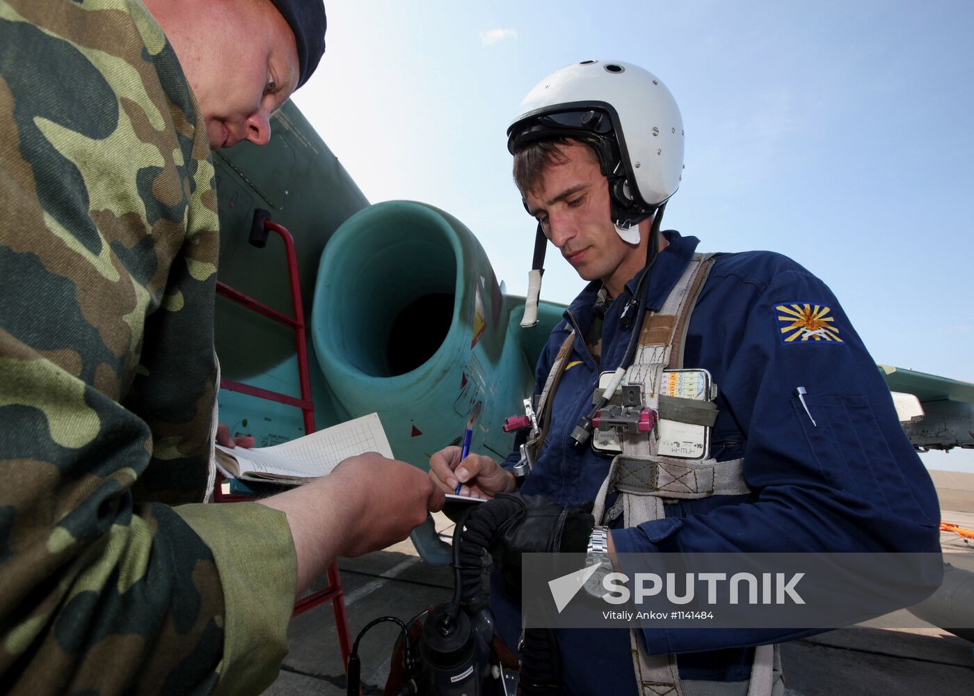 Training flights of army assault aviation in Primorye