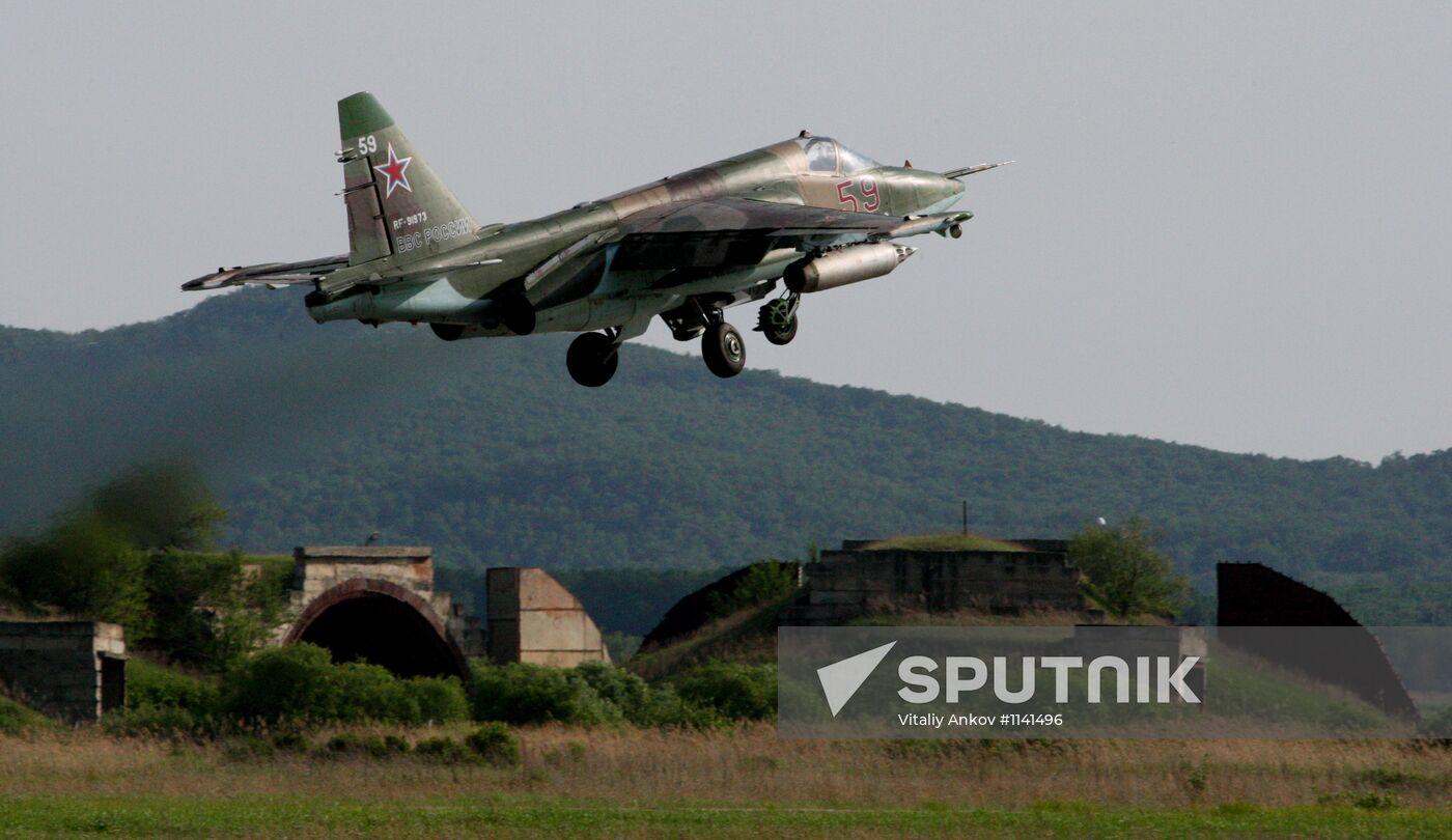 Training flights of army assault aviation in Primorye