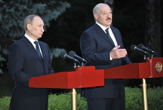 Russian President Vladimir Putin visits Minsk