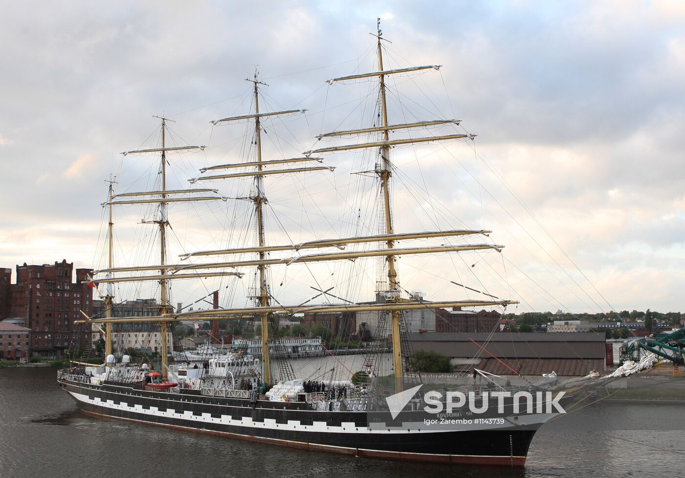 Tall ship sailing vessel "Krusenstern" departs on latest voyage