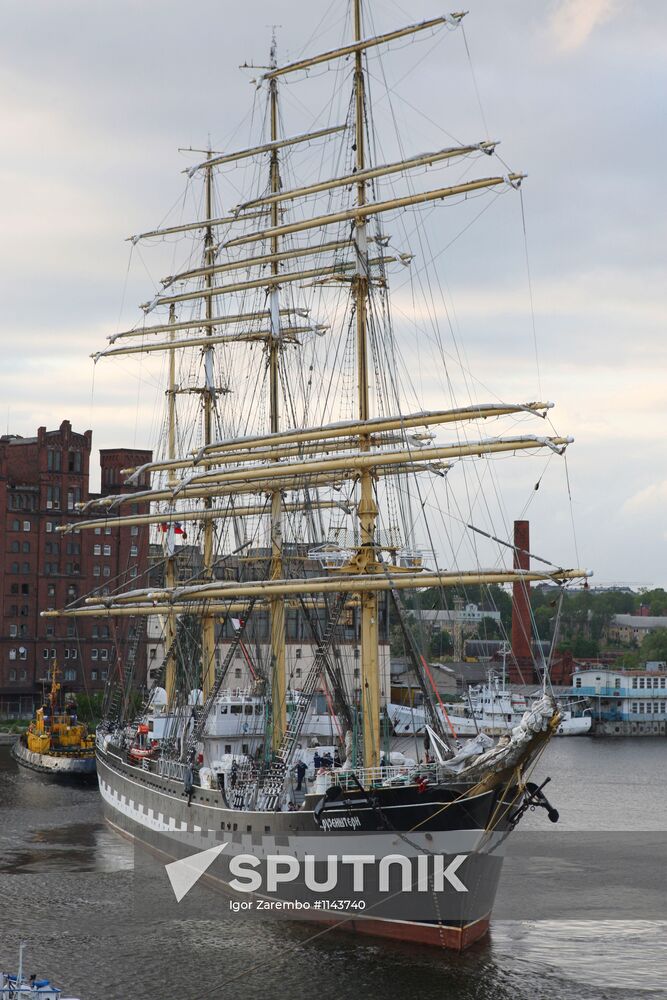 Tall ship sailing vessel "Krusenstern" departs on latest voyage