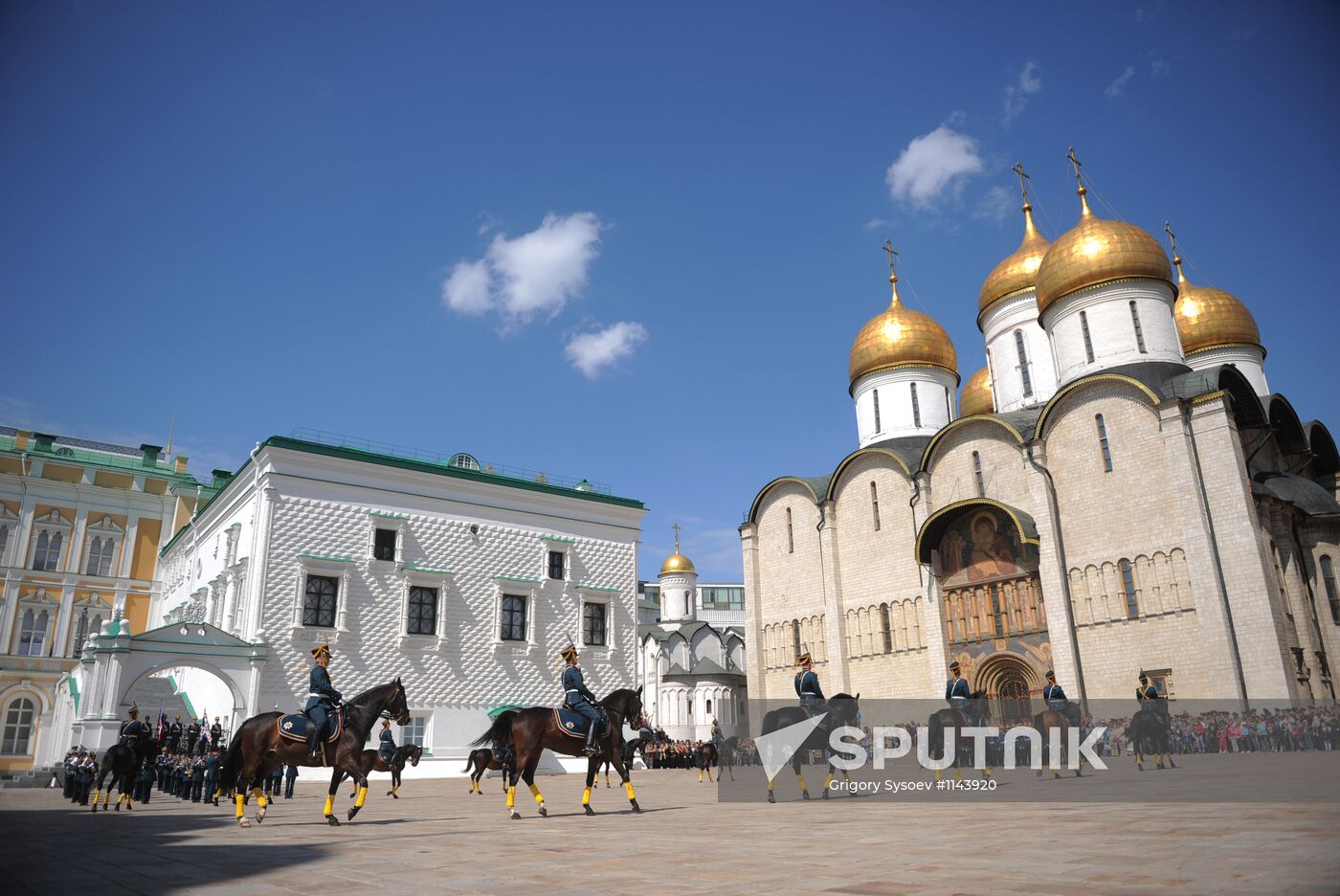 Separation ceremony of President regiment horse and foot guards