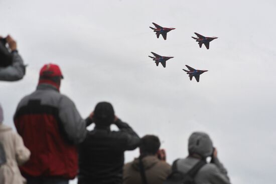 Performance by Russian Knights and Swifts aerobatic teams