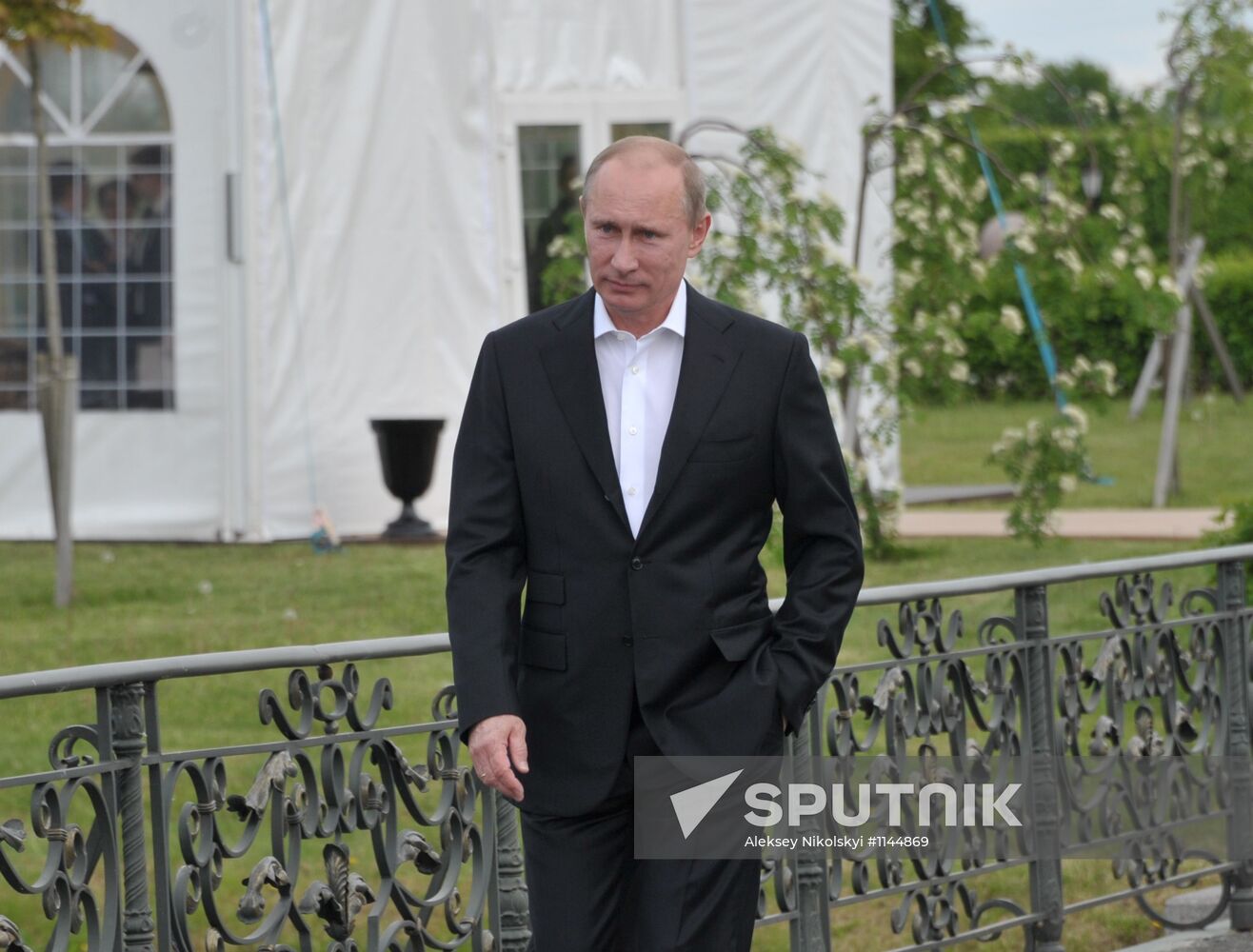 Vladimir Putin meets EU leaders in Strelna