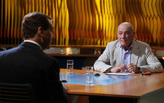 Dmitry Medvedev on Channel One Russia TV program "Pozner"