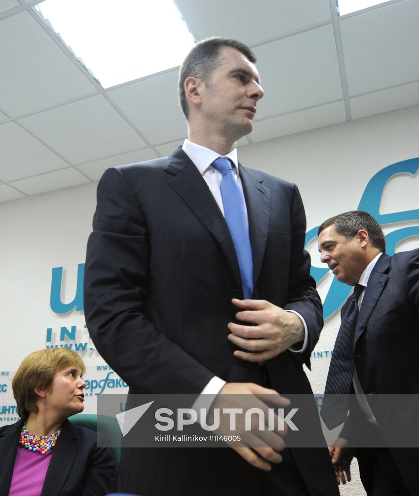 Mikhail Prokhorov announces founding of Civil Platform party