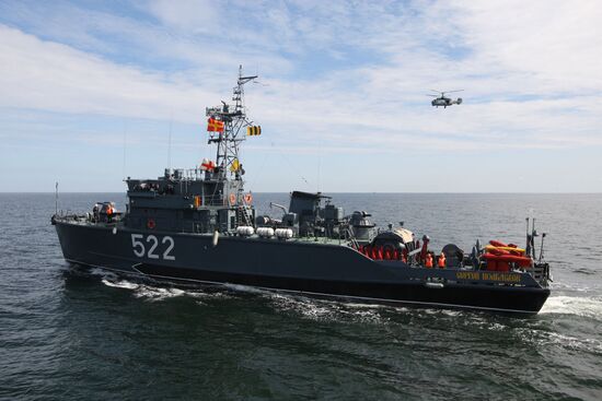 Russian-French minesweeping exercise in Baltic Sea