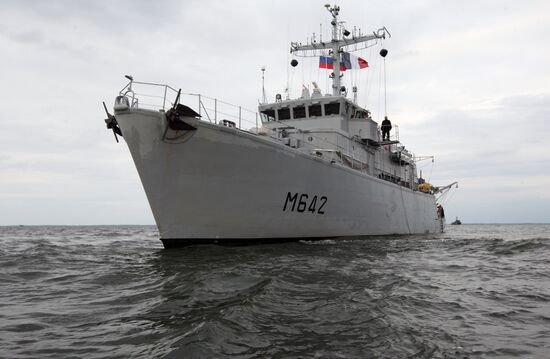 Russian-French minesweeping exercise in Baltic Sea