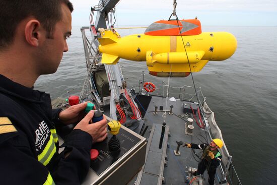 Russian-French naval exercises in Baltic Sea