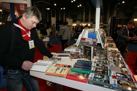 Russian stands at BookExpo America book fair