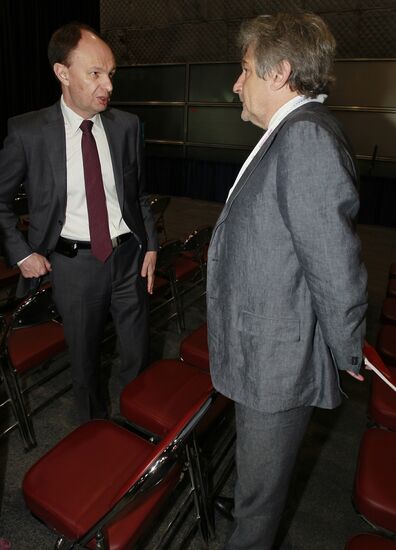Russian program showcased at BookExpo America 2012