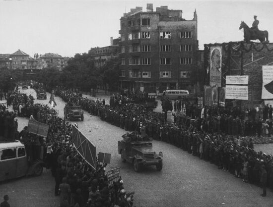 People of Sofia greet Soviet troops
