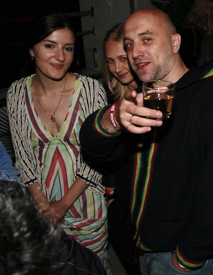 Read Russia Roof party in New York